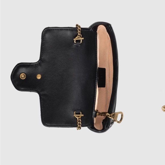 Gucci - GG MARMONT MATELASSÉ LEATHER SUPER MINI BAG - Picture 4 of 4